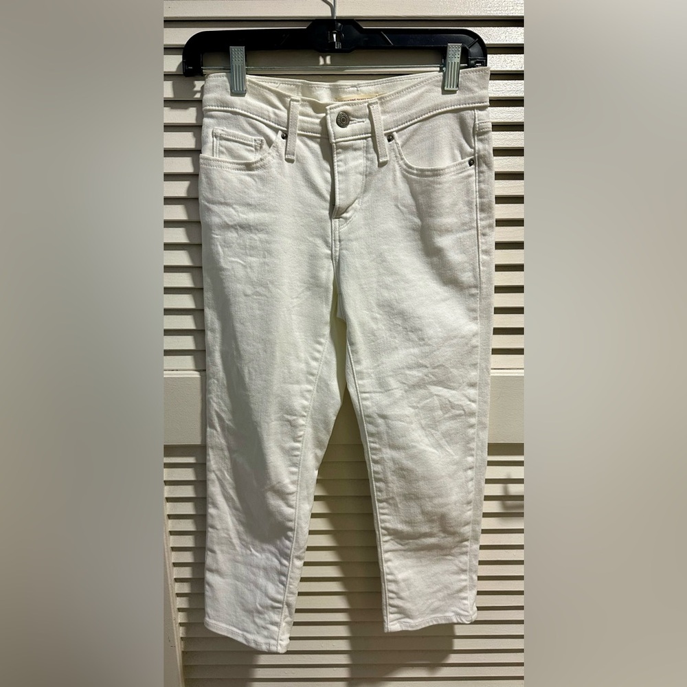 Levi's Women's 311 Shaping Skinny Capris Medium Rise Medium white , Size 25